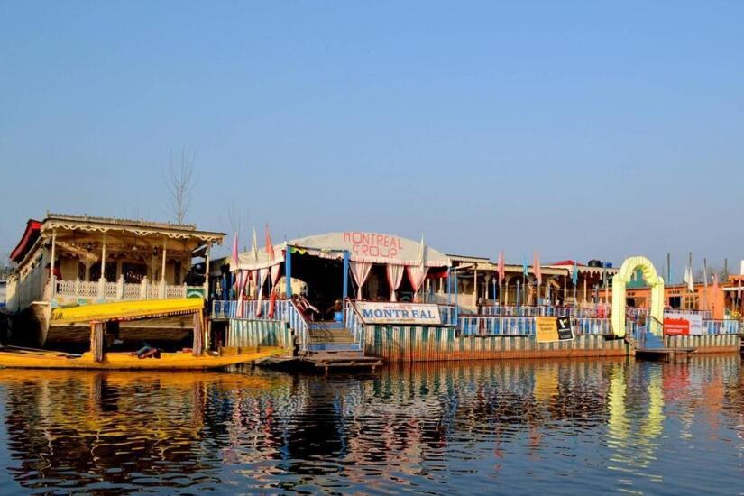 Hotel Montreal Group Of Houseboats Srīnagar Zewnętrze zdjęcie